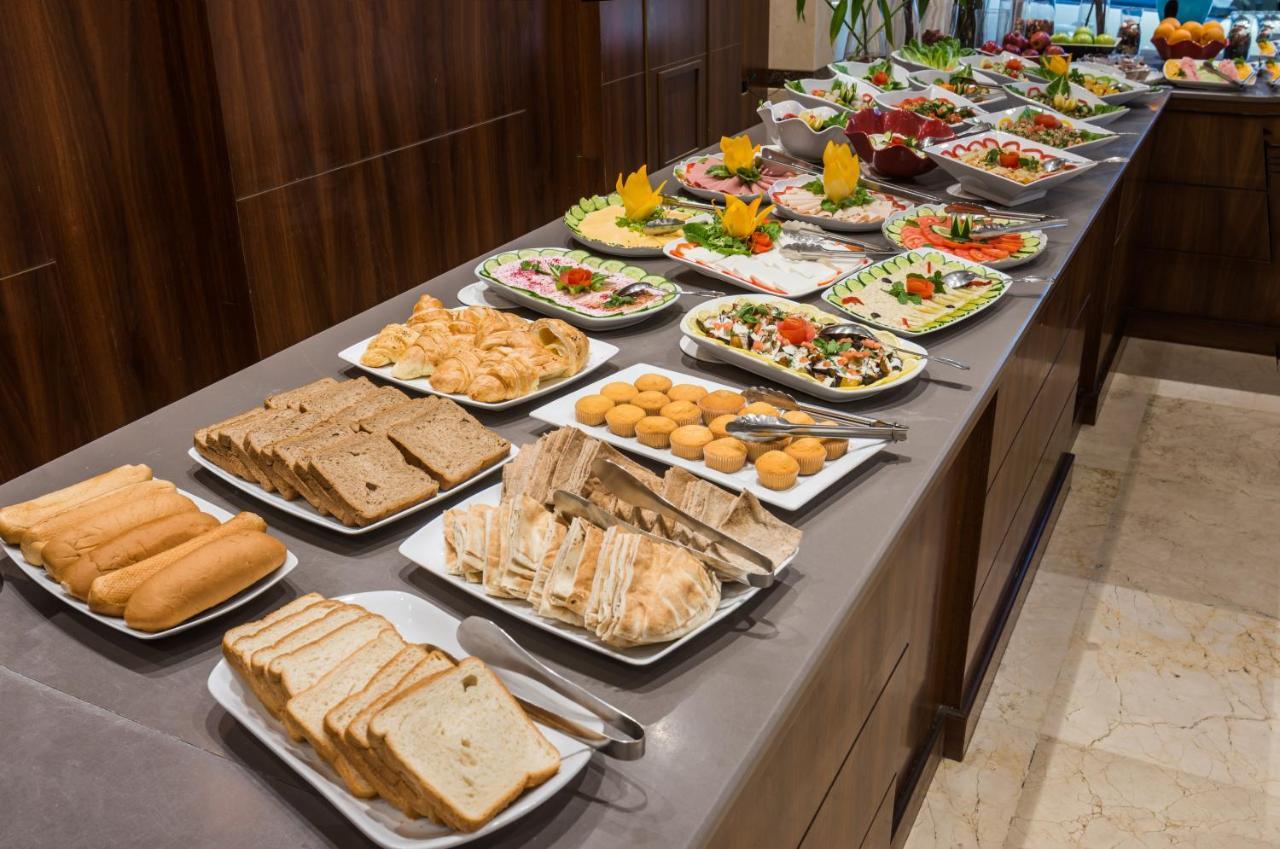Naviti Warwick Al Khobar Hotell Eksteriør bilde